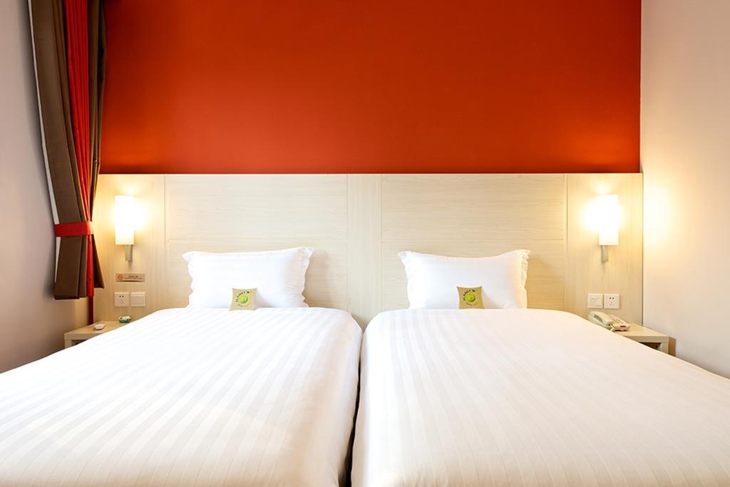 Отель Ibis Chuzhou 1912 Номер фото