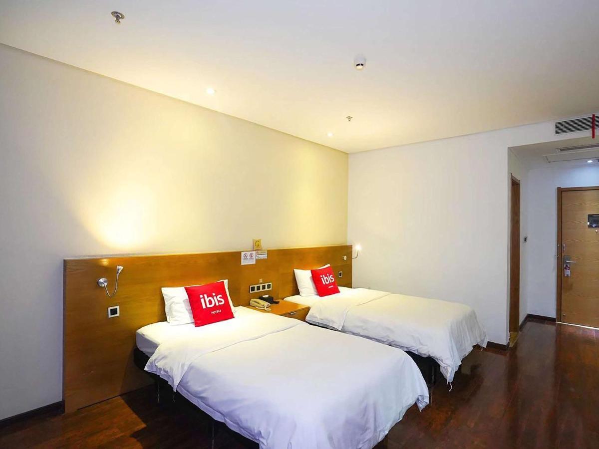 Отель Ibis Chuzhou 1912 Экстерьер фото