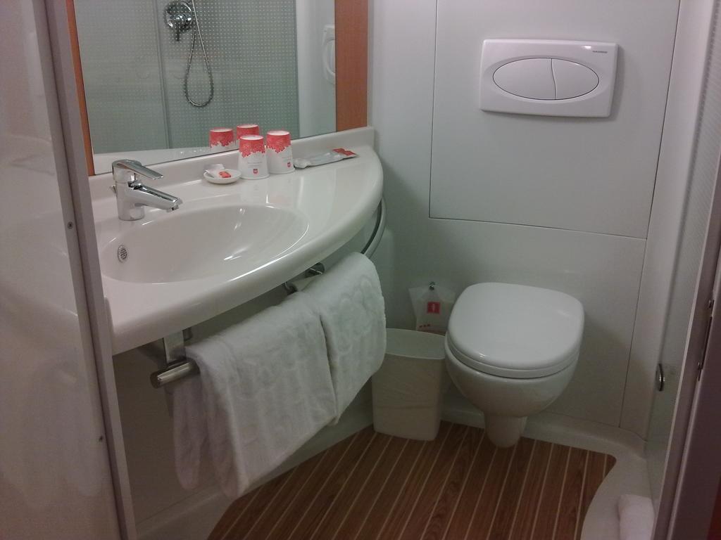 Отель Ibis Chuzhou 1912 Экстерьер фото